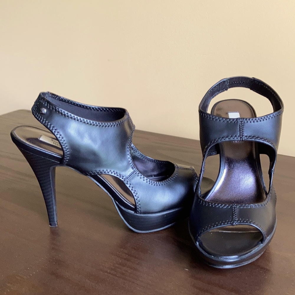 Vera Wang Adami shoes